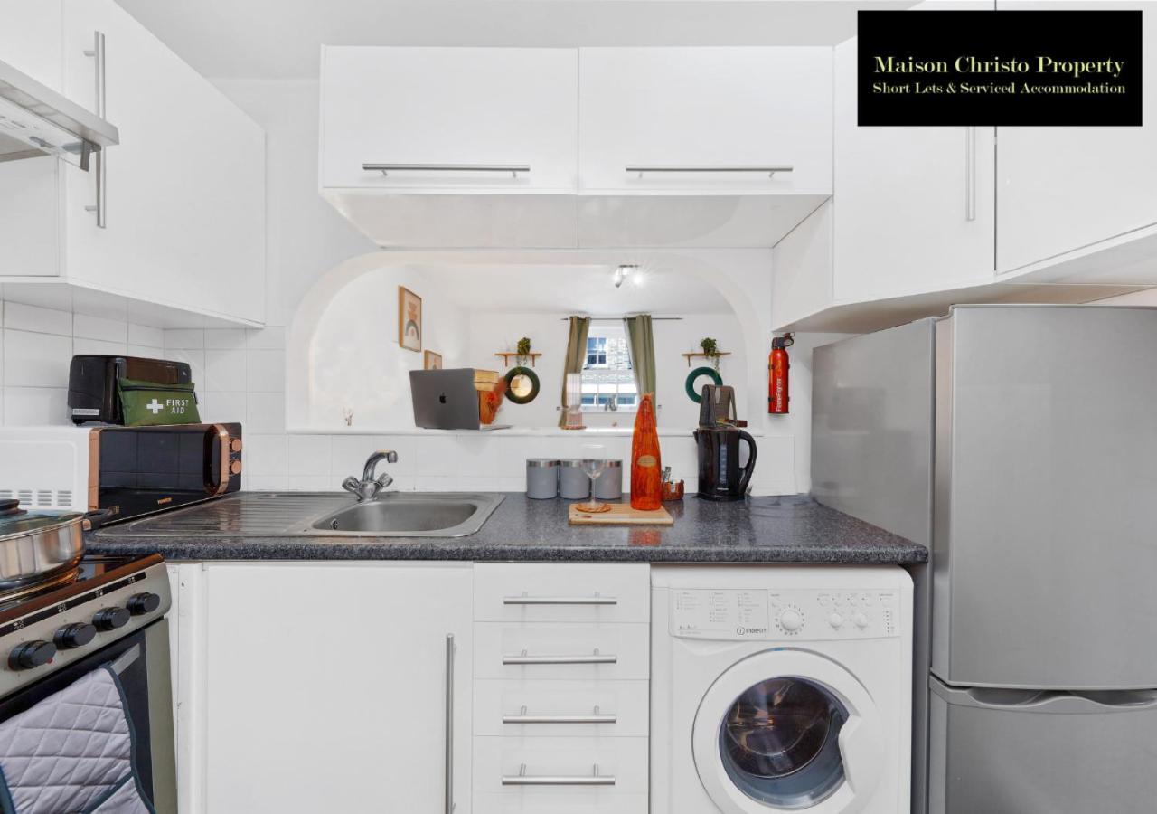 Kirkwall 1bedroom Apt Sleeps 4 With Wifi & Lesiure By Maison Christo Property Short Lets & Serviced * Londres